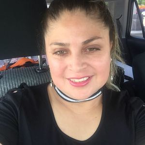 Meet your Posher, Sonia paola